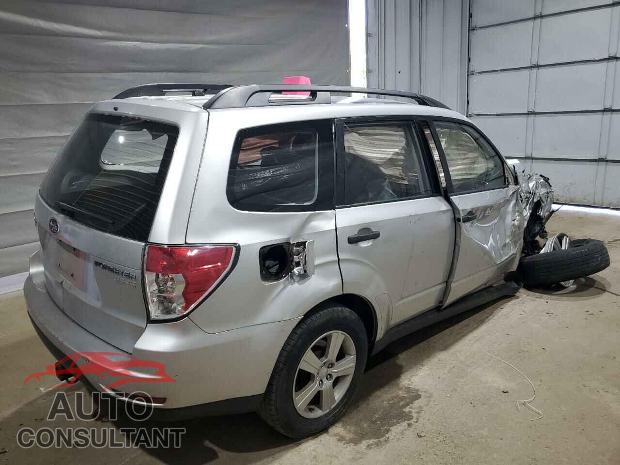 SUBARU FORESTER 2011 - JF2SHABC9BH715928