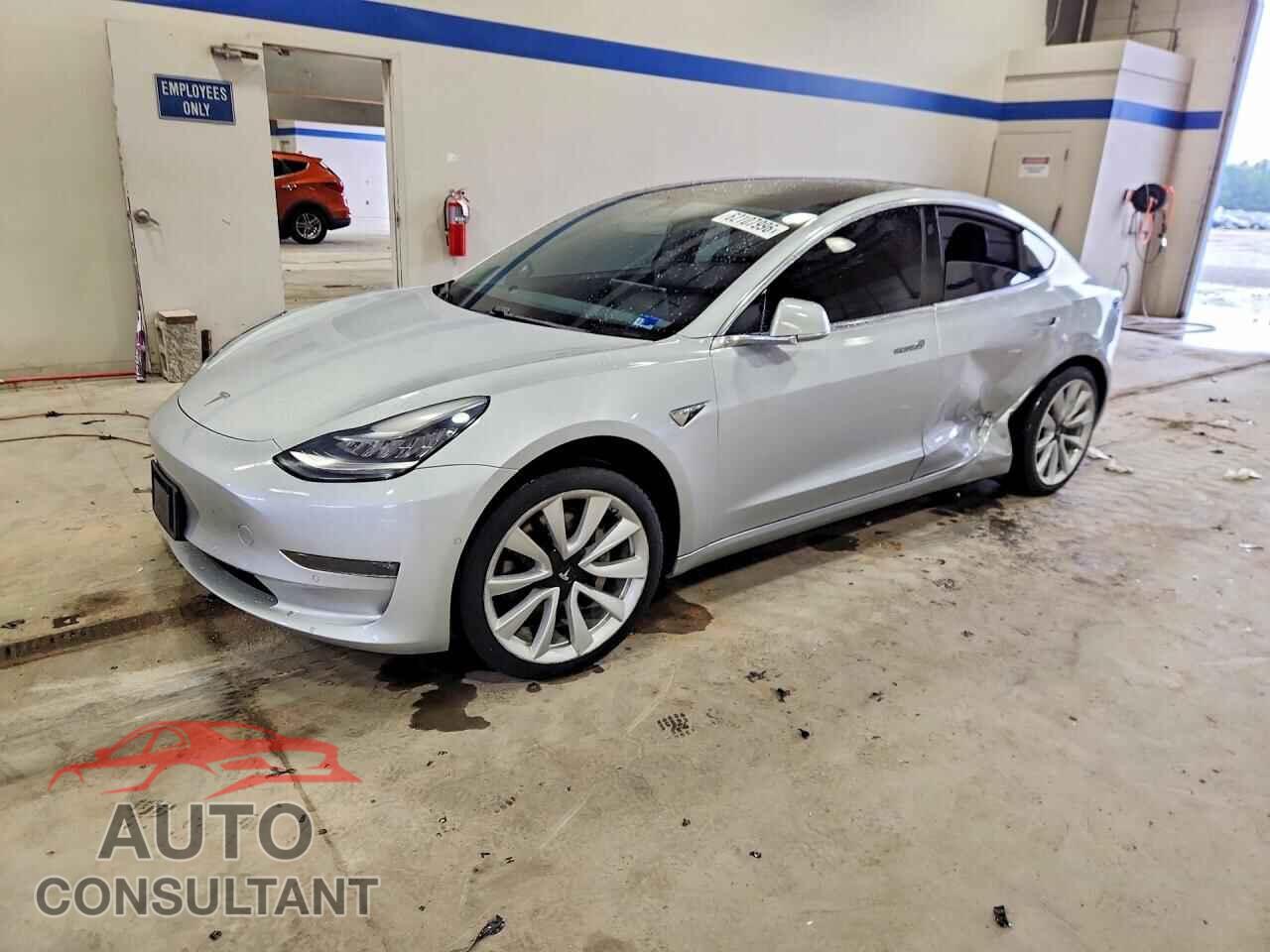 TESLA MODEL 3 2018 - 5YJ3E1EA8JF017850