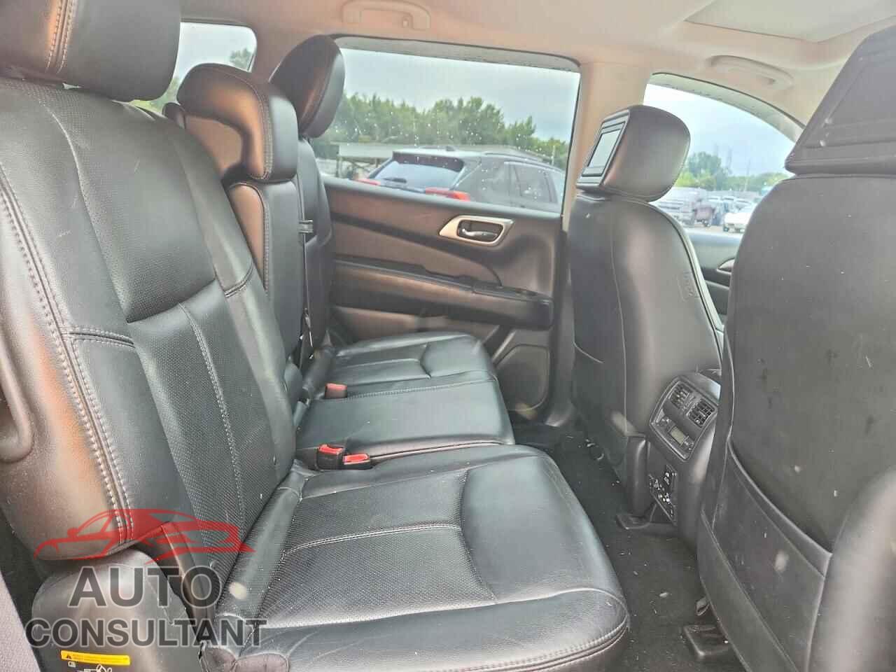 NISSAN PATHFINDER 2013 - 5N1AR2MM1DC672829