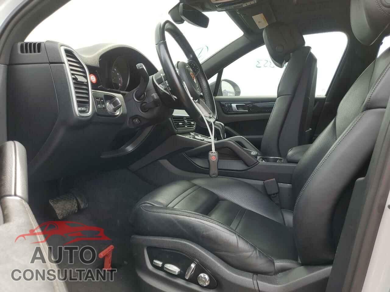 PORSCHE CAYENNE 2019 - WP1AA2AY0KDA10653
