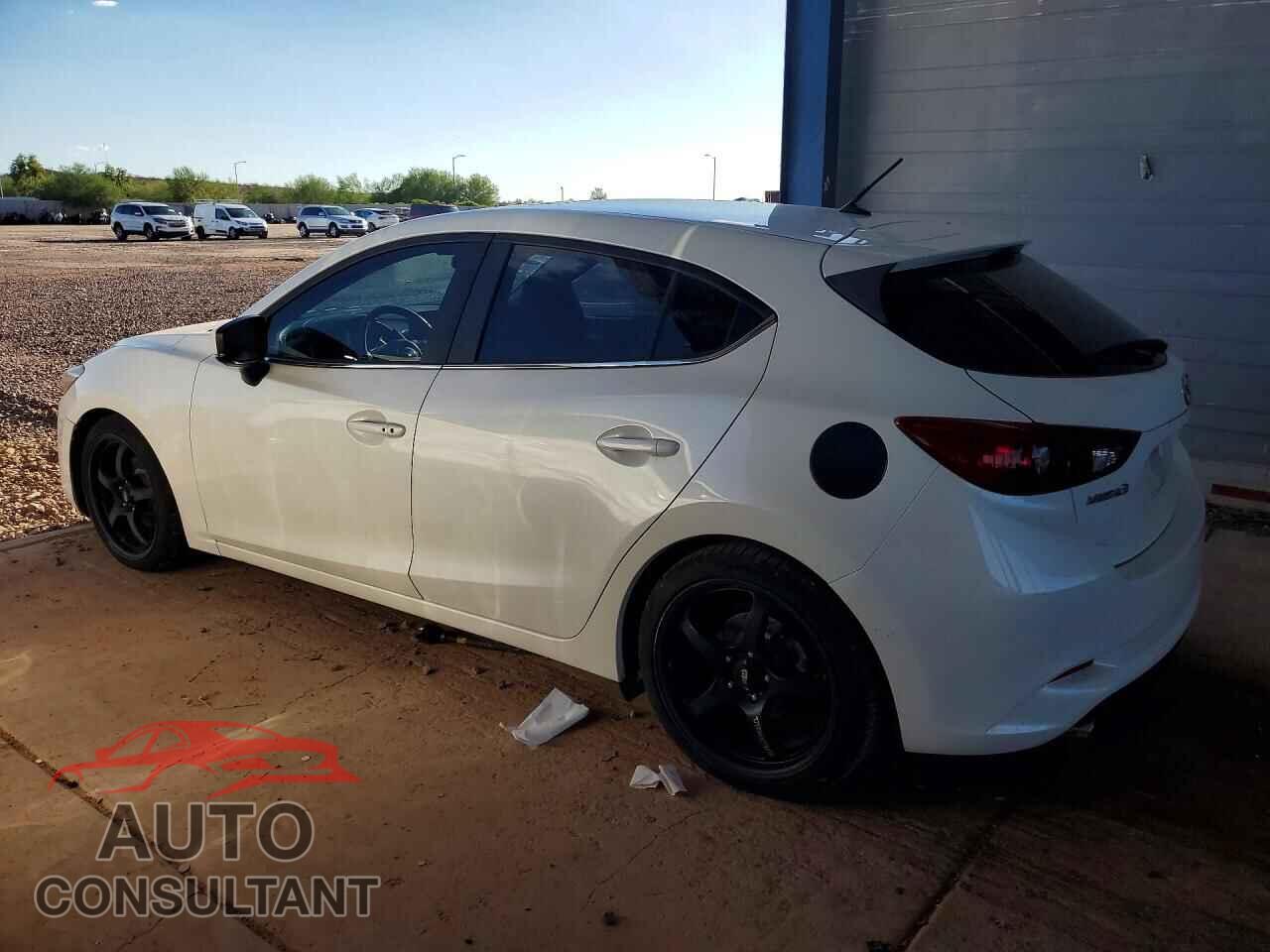 MAZDA 3 2017 - 3MZBN1L34HM154626
