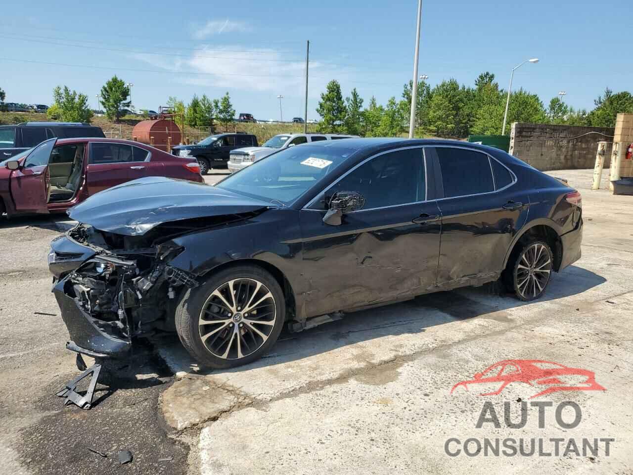 TOYOTA CAMRY 2018 - 4T1B11HKXJU550104