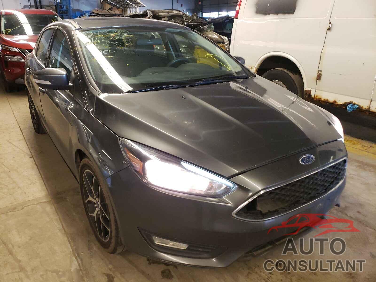FORD FOCUS 2018 - 1FADP3H2XJL320131