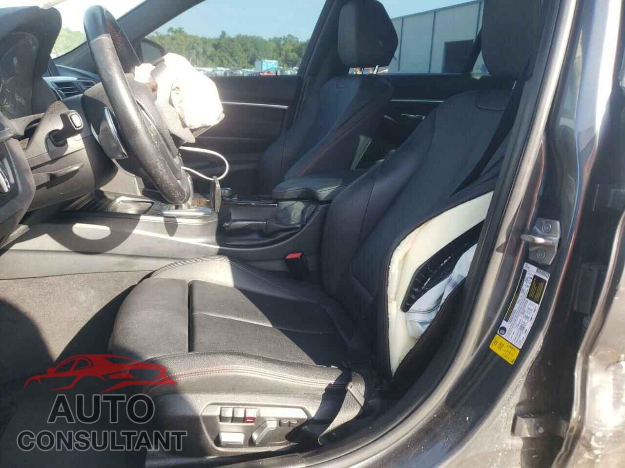 BMW 3 SERIES 2016 - WBA8E9G54GNT47559