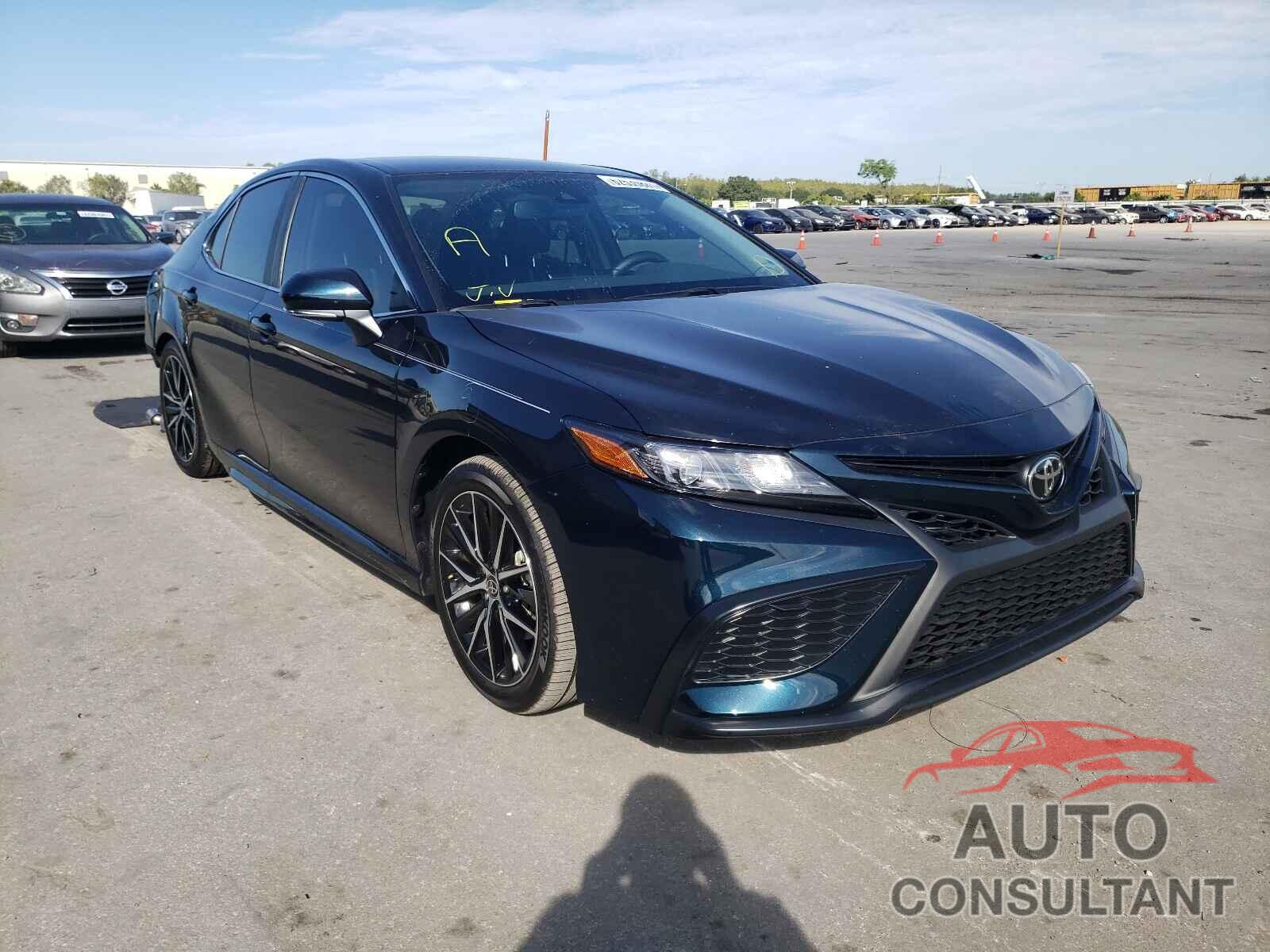 TOYOTA CAMRY 2021 - 4T1T11AK0MU444800