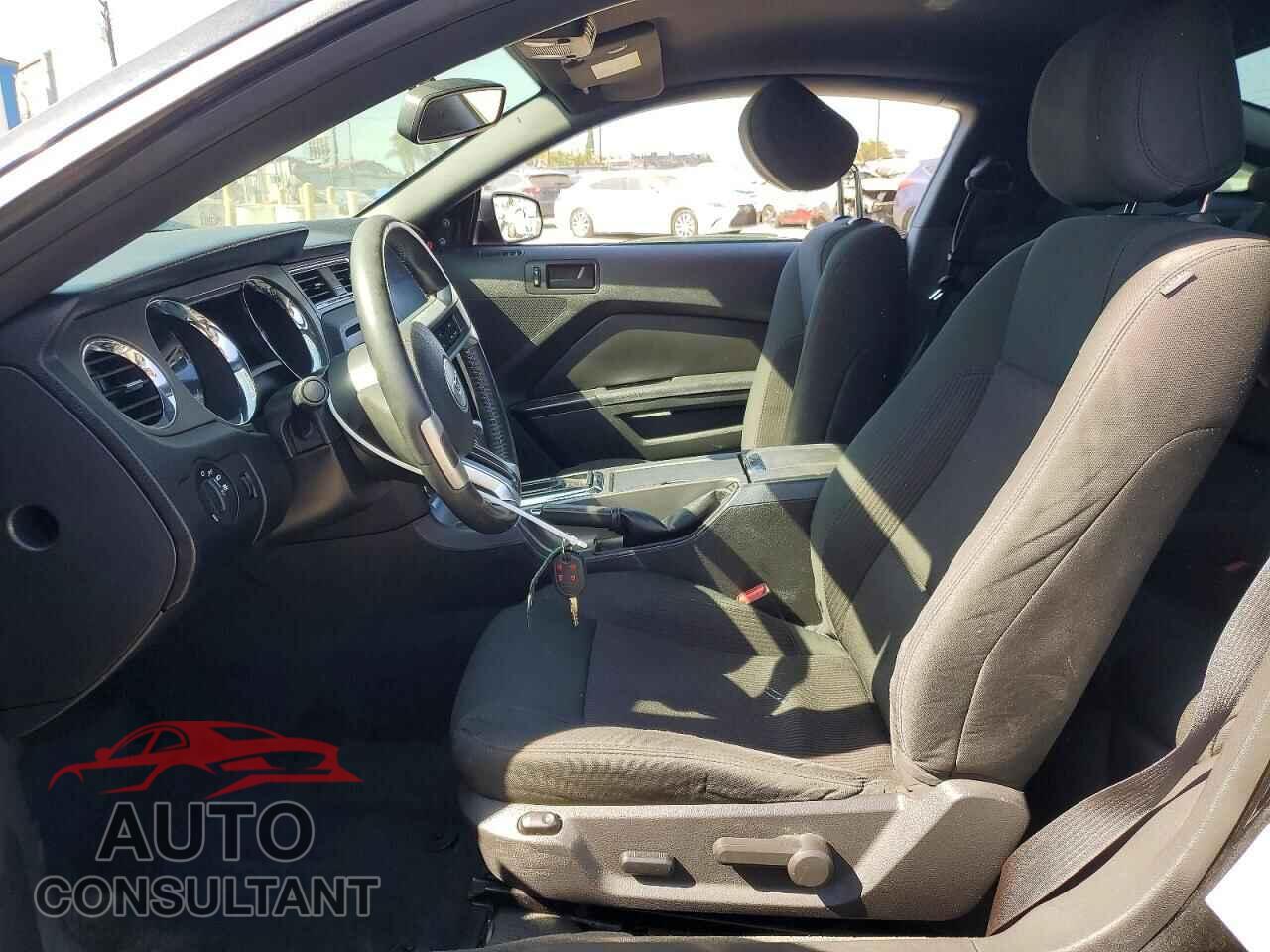 FORD MUSTANG 2014 - 1ZVBP8AM8E5316659