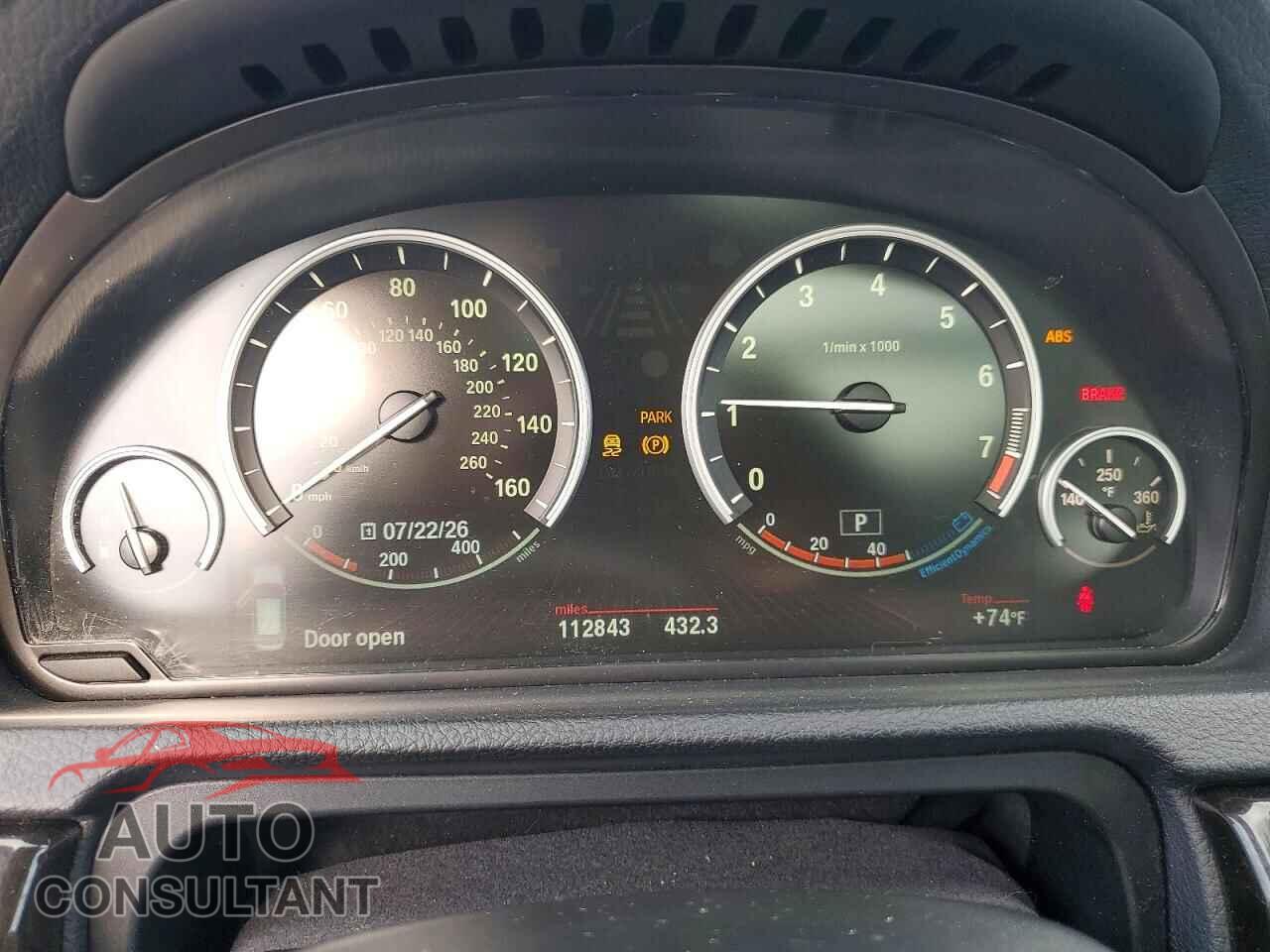 BMW 5 SERIES 2012 - WBASP2C58CC338558