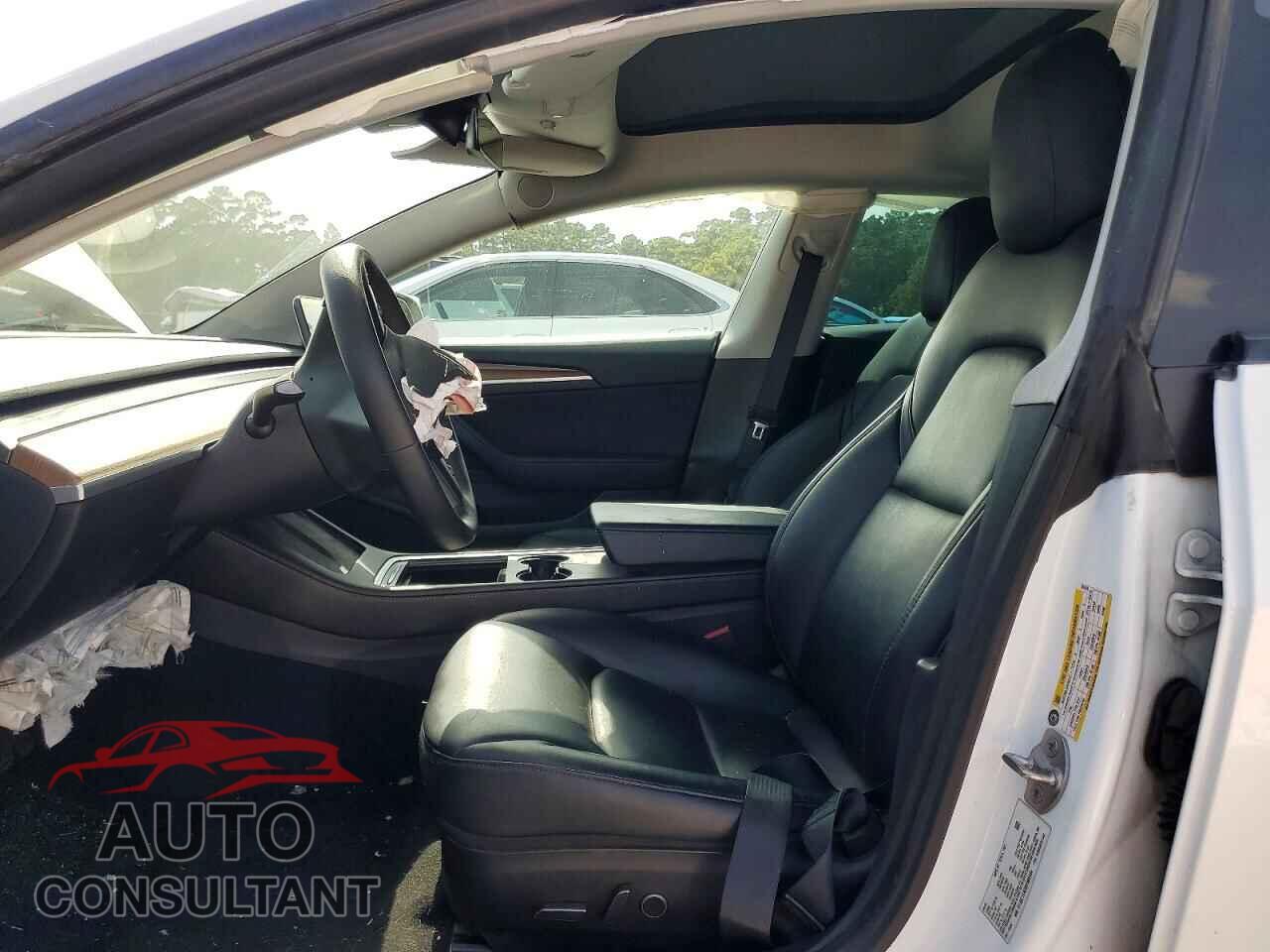 TESLA MODEL 3 2021 - 5YJ3E1EA2MF986404