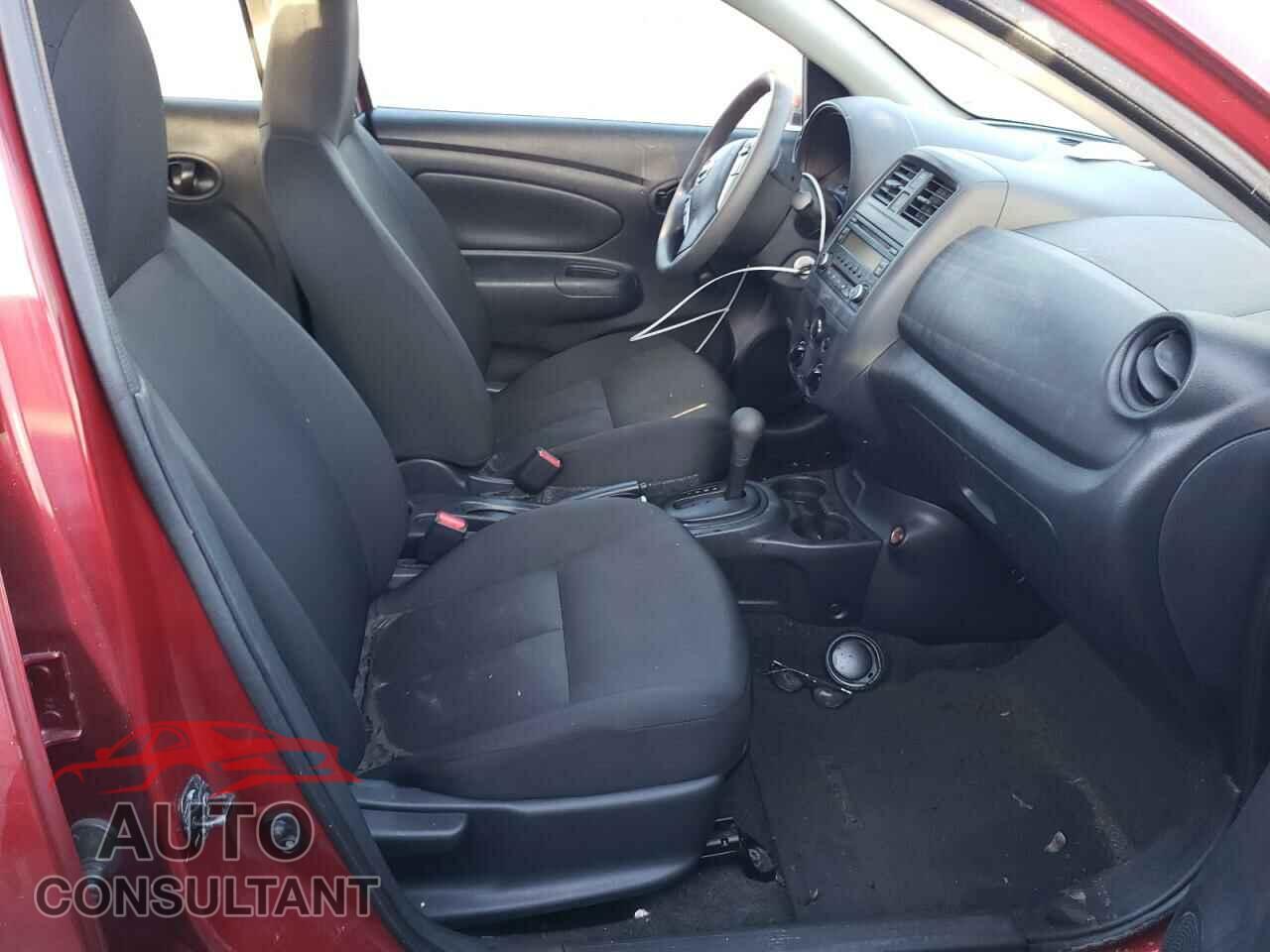 NISSAN VERSA 2017 - 3N1CN7AP3HL881667