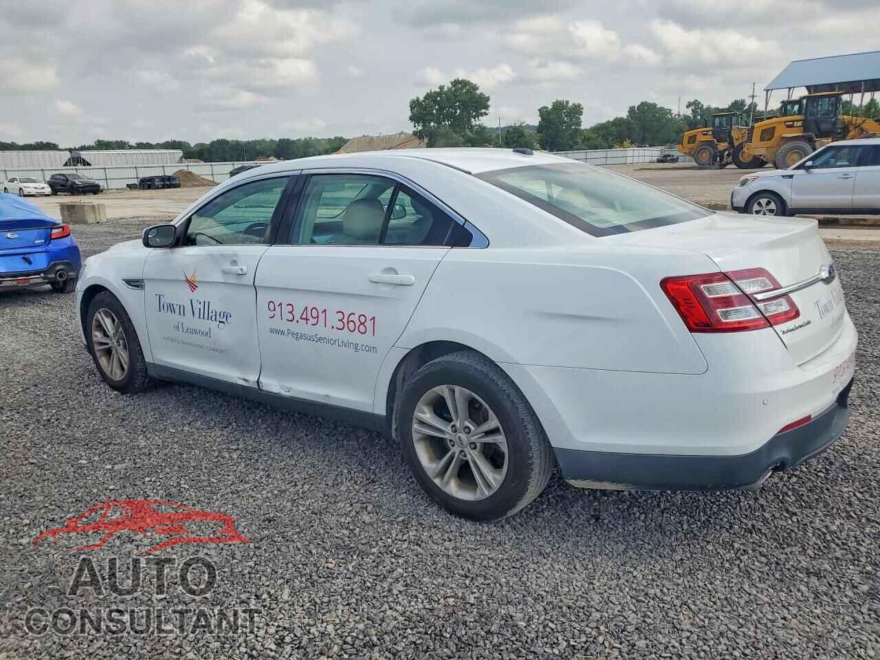 FORD TAURUS 2015 - 1FAHP2E87FG182181