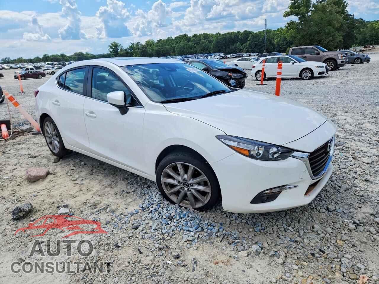 MAZDA 3 2017 - 3MZBN1W38HM128106
