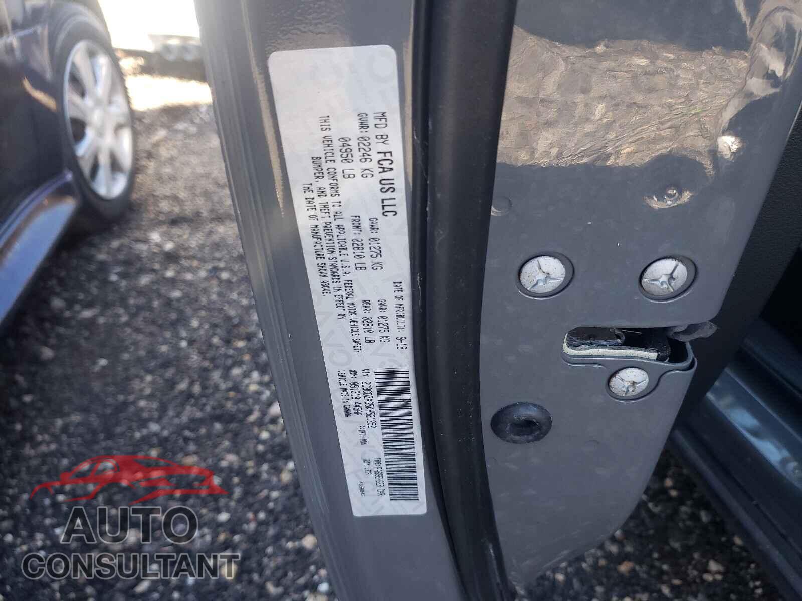 DODGE CHALLENGER 2019 - 2C3CDZAG5KH521252