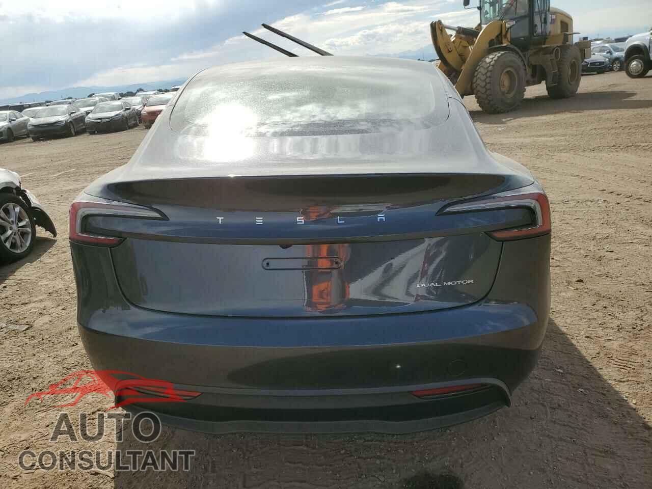 TESLA MODEL 3 2024 - 5YJ3E1EB5RF801973