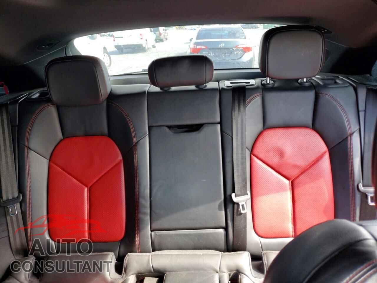PORSCHE MACAN 2021 - WP1AB2A59MLB36229