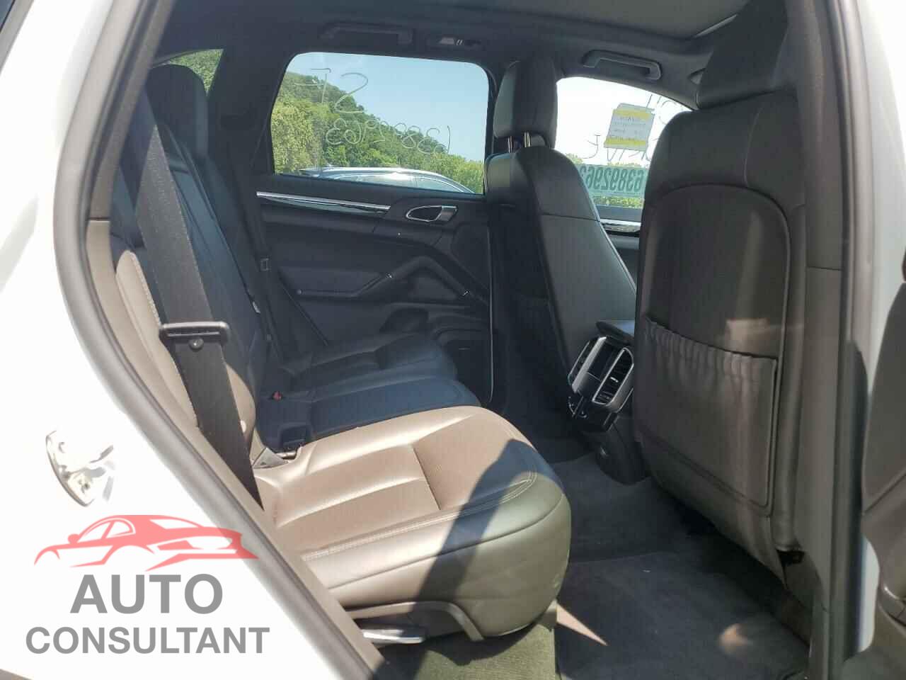 PORSCHE CAYENNE 2016 - WP1AF2A23GKA43775