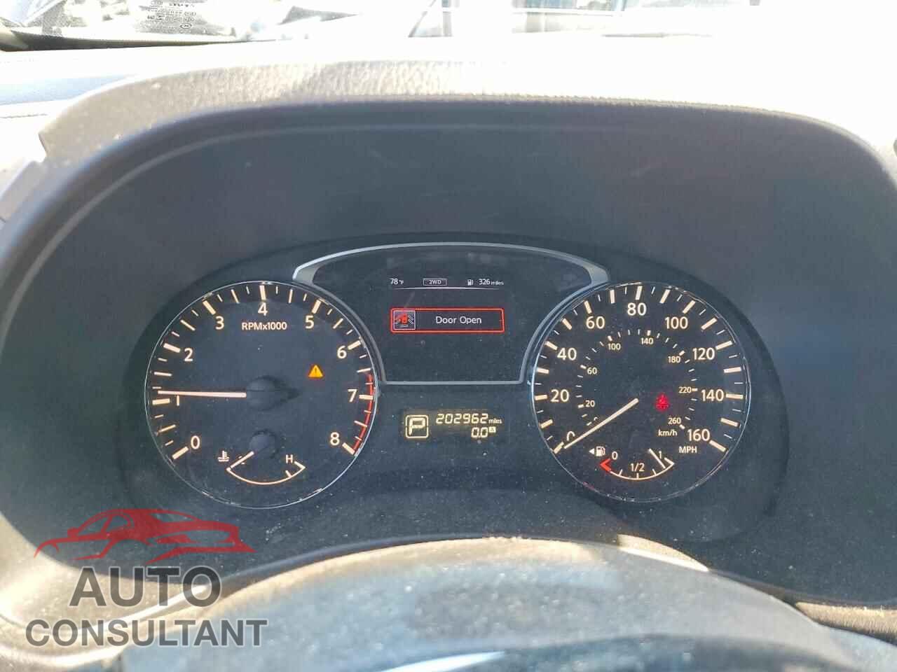 NISSAN PATHFINDER 2015 - 5N1AR2MM3FC720480