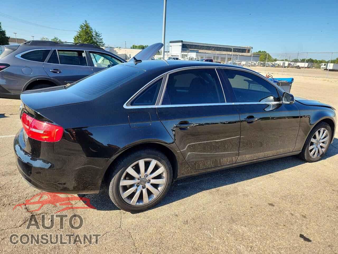 AUDI A4 2013 - WAUDFAFL1DN031464