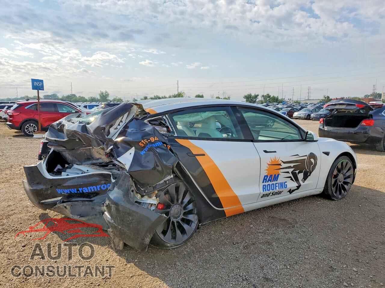 TESLA MODEL 3 2023 - 5YJ3E1EC5PF464579