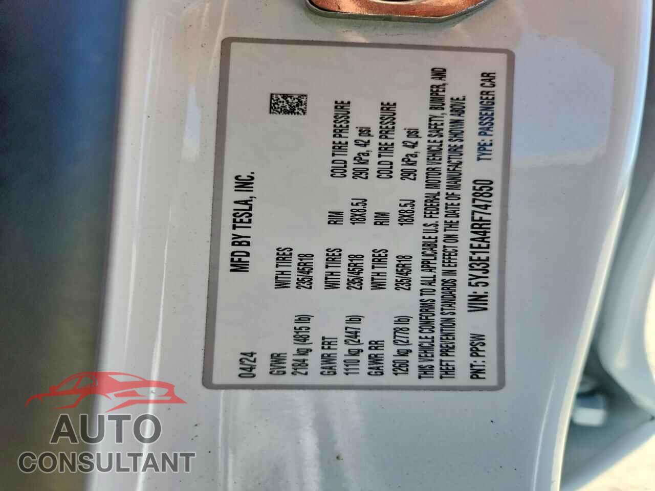 TESLA MODEL 3 2024 - 5YJ3E1EA4RF747850