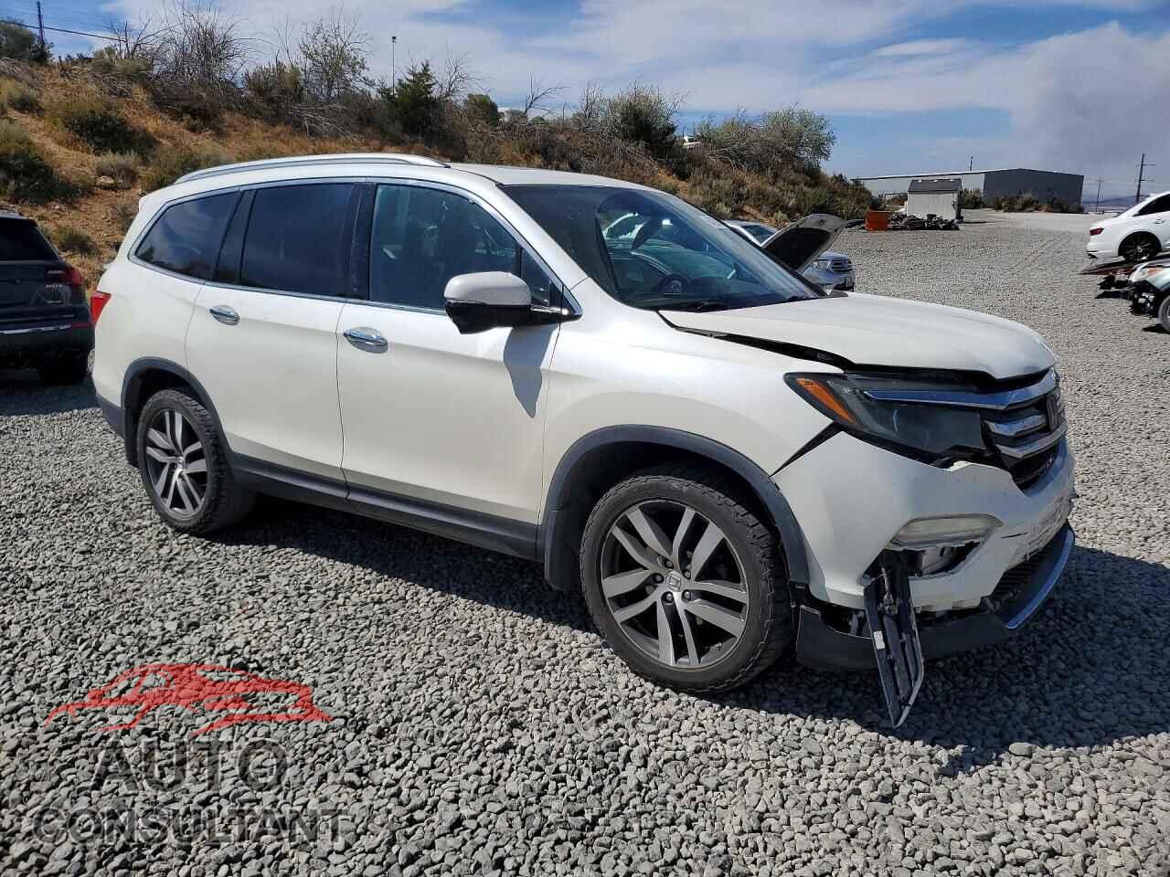 HONDA PILOT 2018 - 5FNYF6H96JB048841