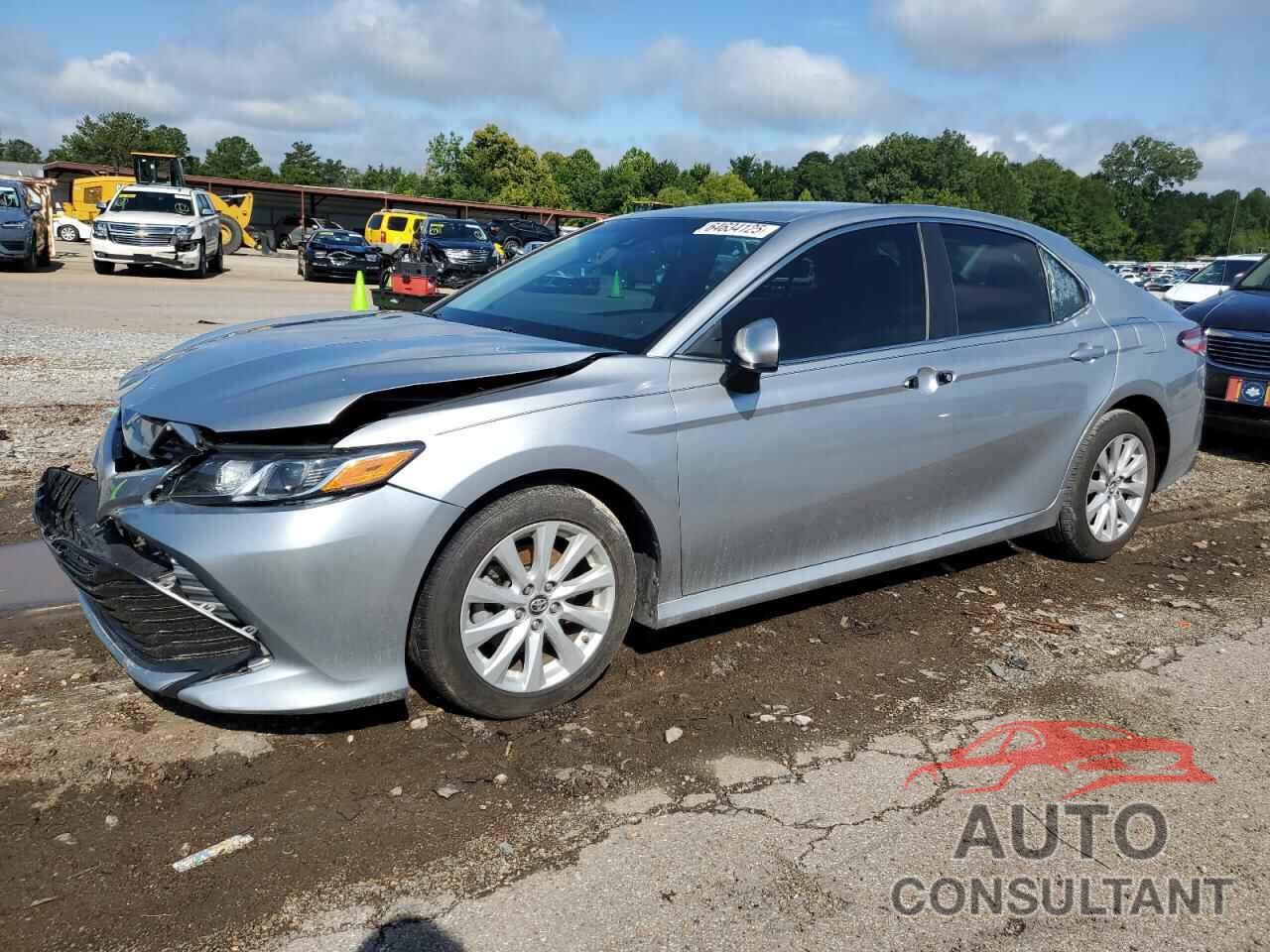 TOYOTA CAMRY 2018 - 4T1B11HK3JU144729