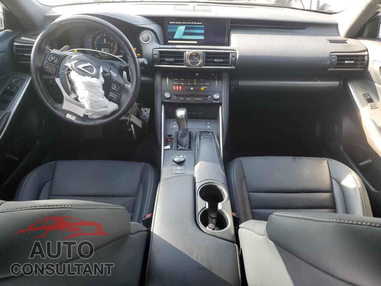 LEXUS IS 2017 - JTHCE1D2XH5013819