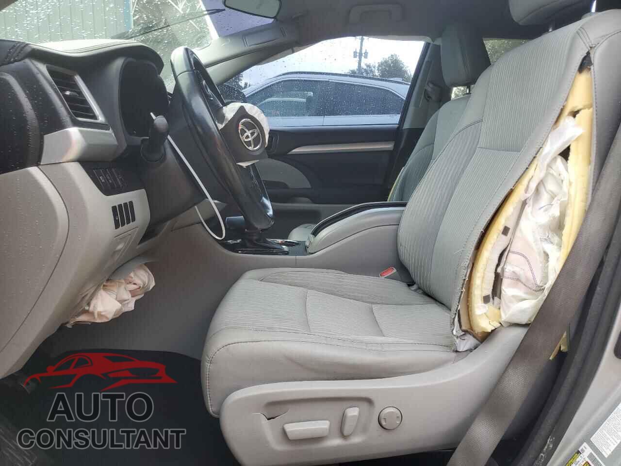 TOYOTA HIGHLANDER 2017 - 5TDZZRFH1HS192522