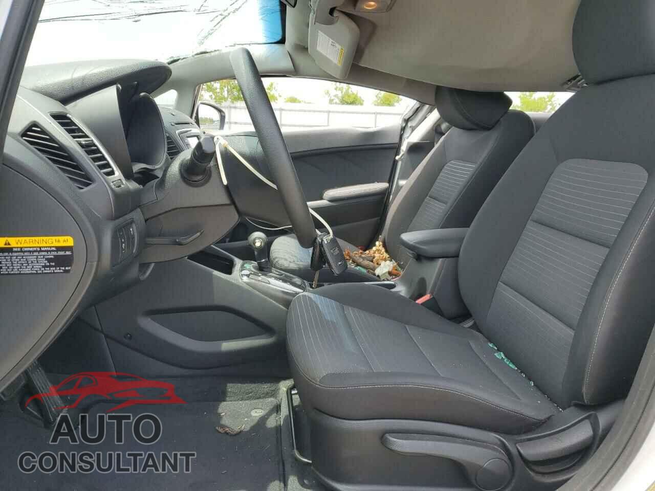 KIA FORTE 2017 - 3KPFL4A79HE040570