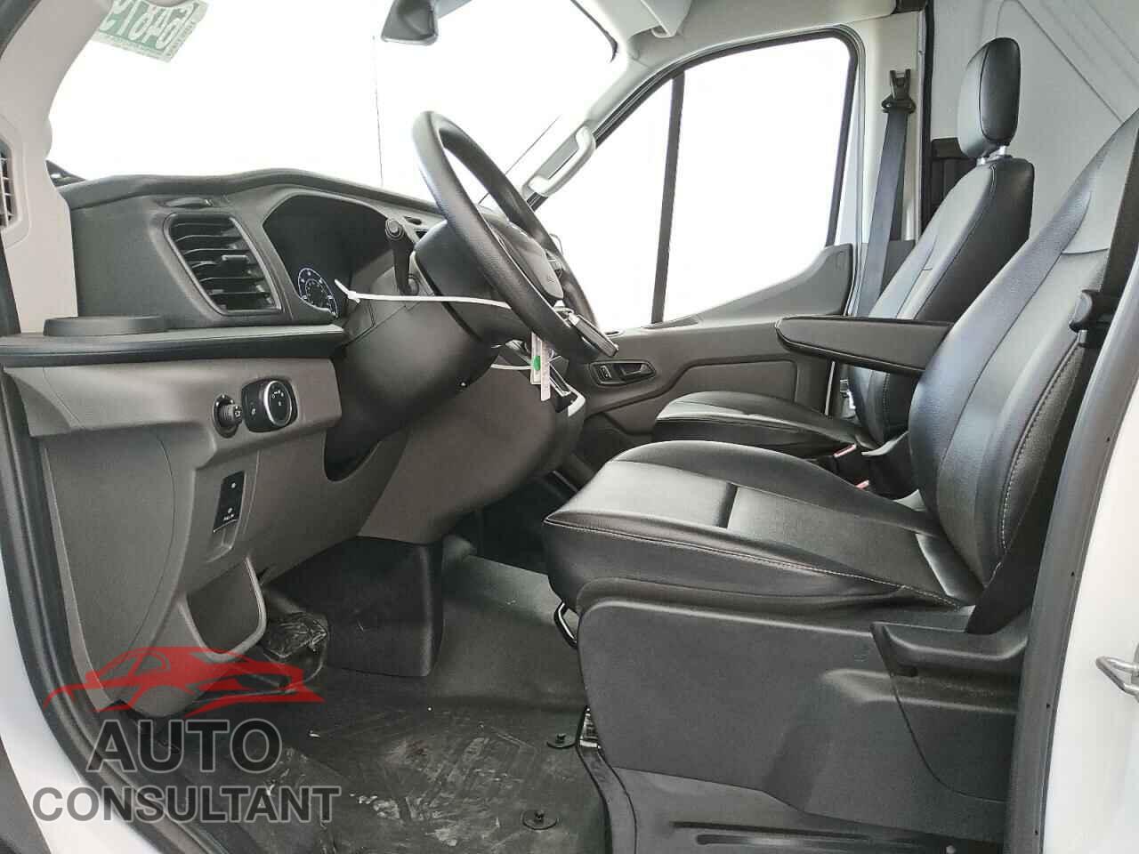 FORD TRANSIT 2023 - 1FTBR2C84PKB38537