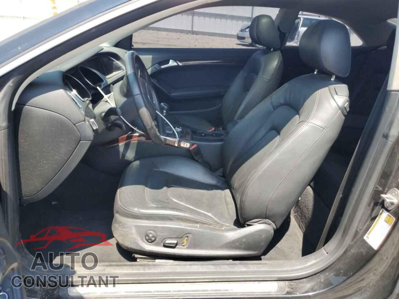 AUDI A5 2010 - WAULFAFR9AA066952