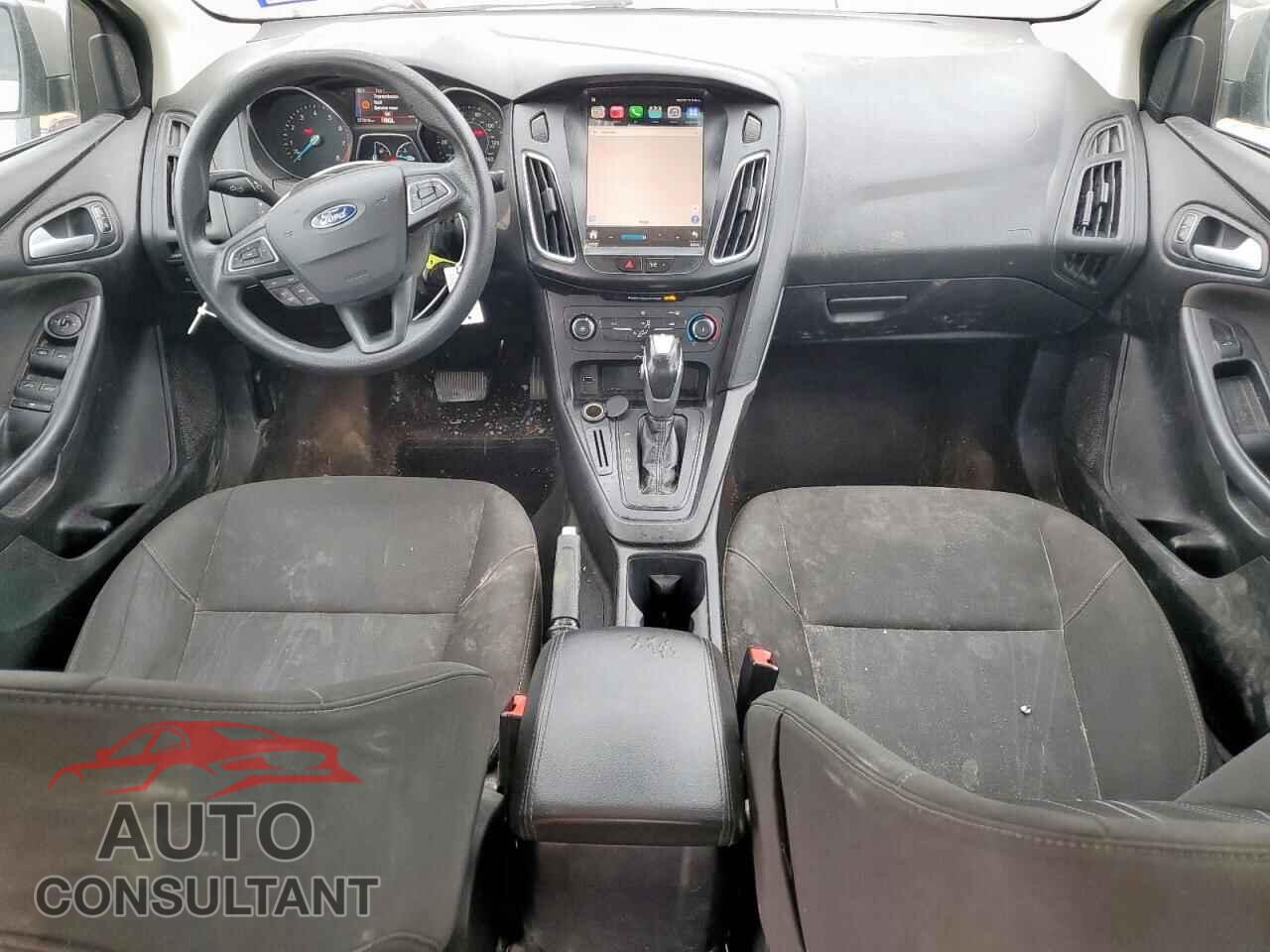 FORD FOCUS 2015 - 1FADP3F29FL243438