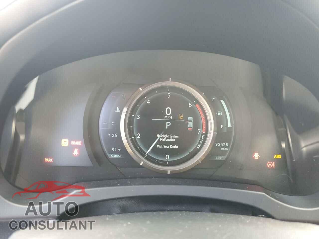LEXUS IS 2017 - JTHBA1D29H5051985
