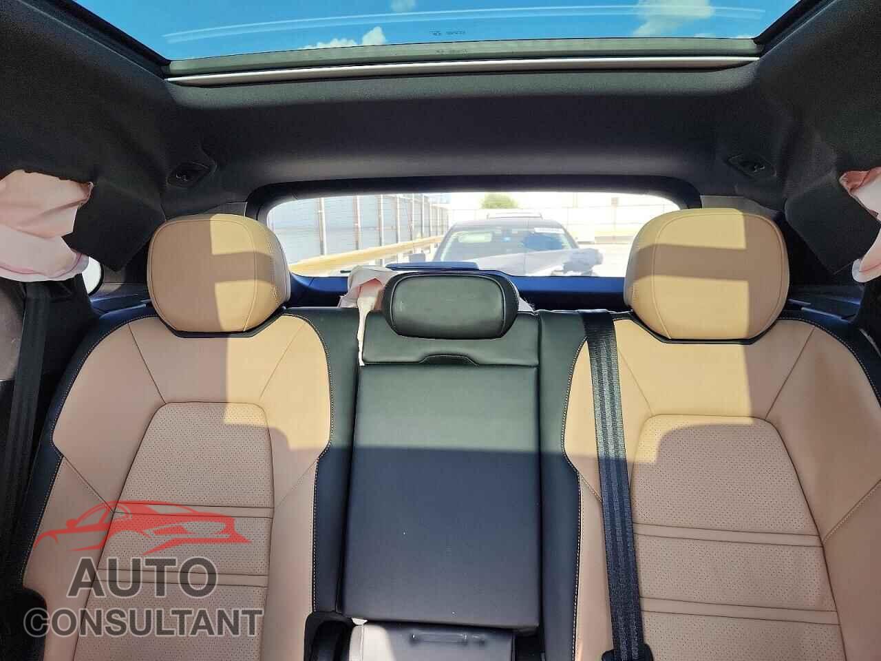 PORSCHE CAYENNE 2024 - WP1AE2AY4RDA29933