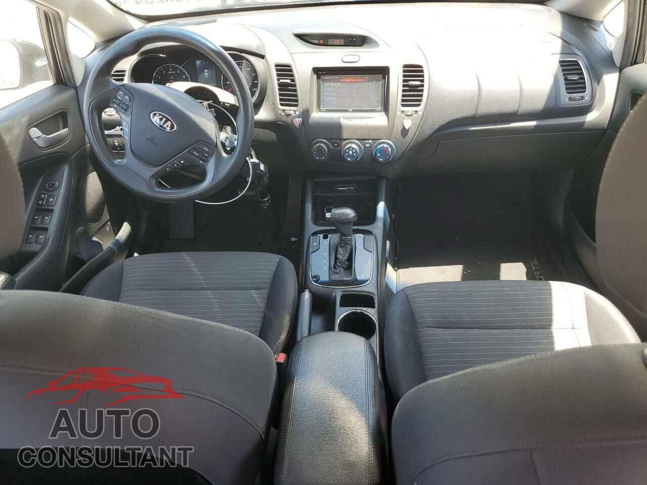 KIA FORTE 2017 - 3KPFL4A75HE125759