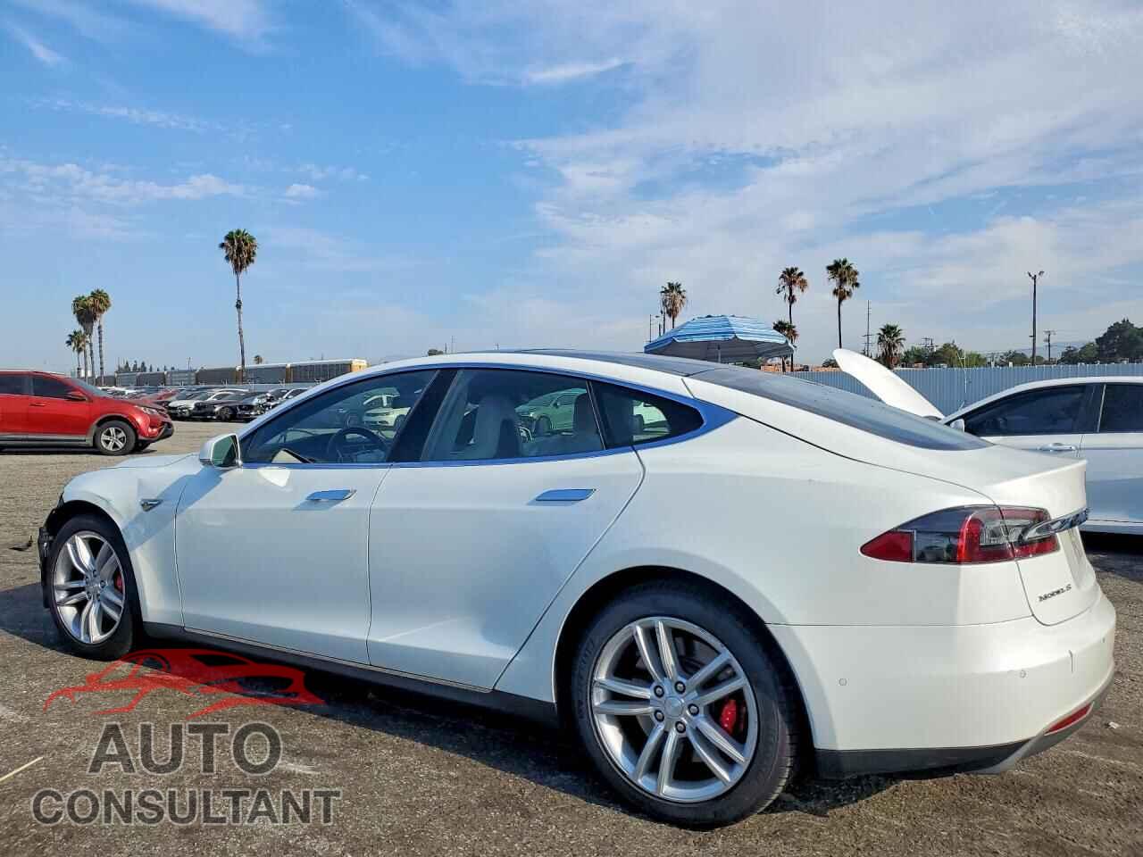 TESLA MODEL S 2015 - 5YJSA1V43FF100935