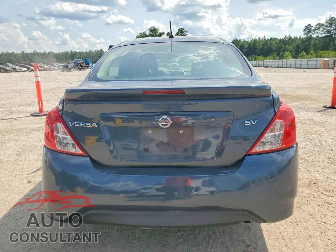 NISSAN VERSA 2017 - 3N1CN7AP3HL904655