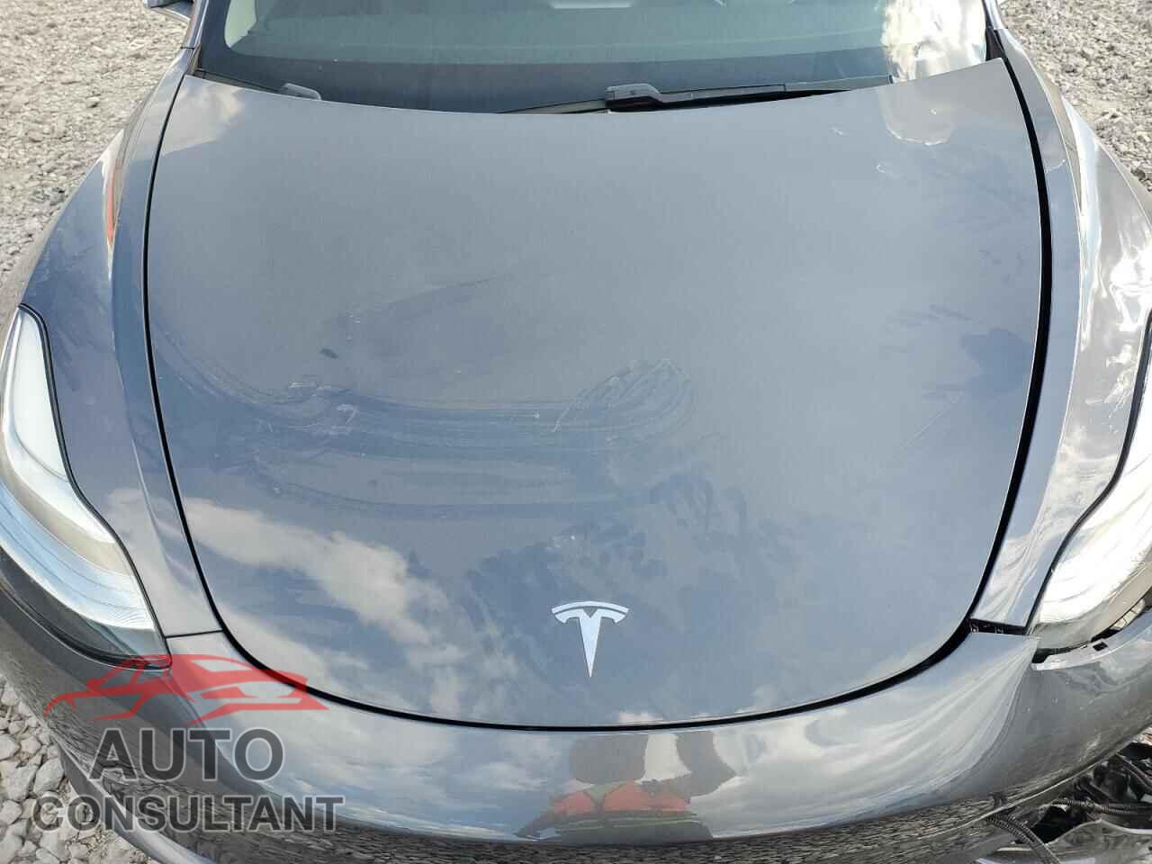 TESLA MODEL 3 2018 - 5YJ3E1EA6JF009424