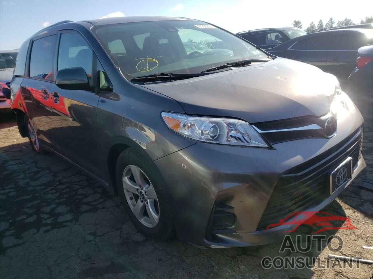 TOYOTA SIENNA 2019 - 5TDKZ3DC1KS012193