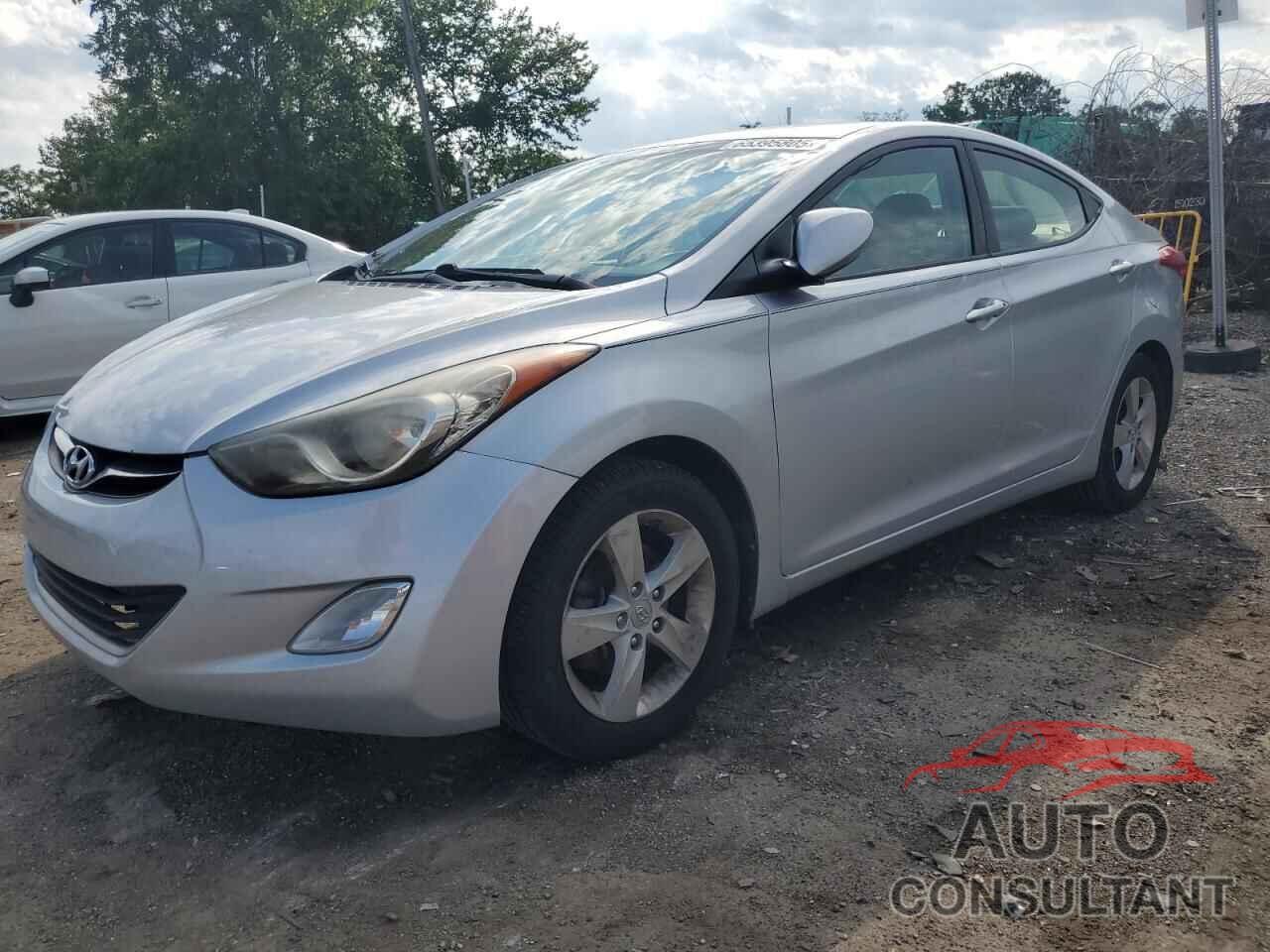 HYUNDAI ELANTRA 2013 - KMHDH4AE3DU978482