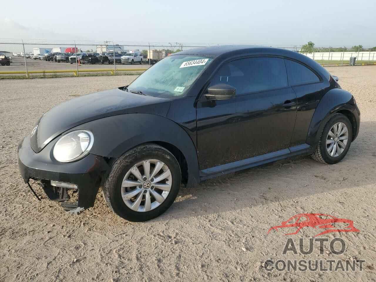 VOLKSWAGEN BEETLE 2018 - 3VWFD7AT8JM716446