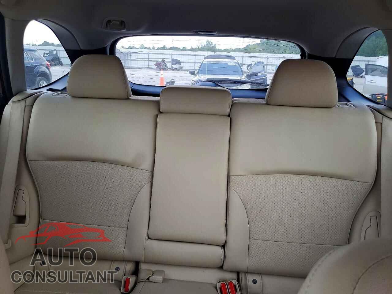 SUBARU OUTBACK 2016 - 4S4BSBNC2G3243833