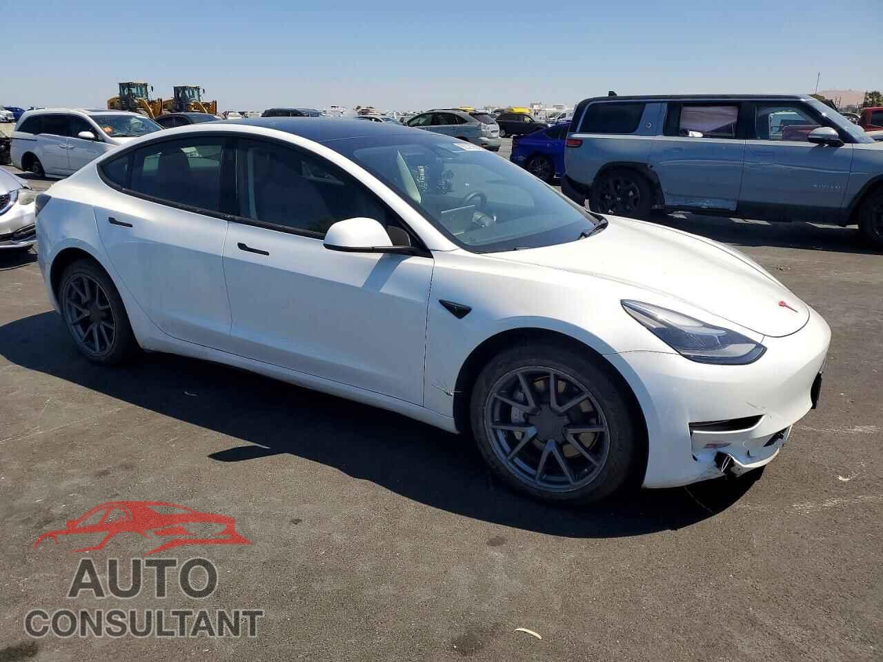 TESLA MODEL 3 2023 - 5YJ3E1EA5PF457291