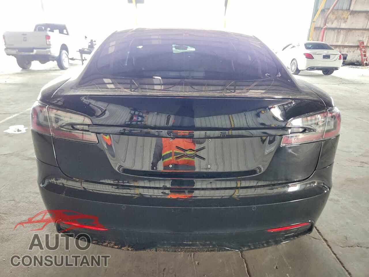 TESLA MODEL S 2021 - 5YJSA1E51MF453423