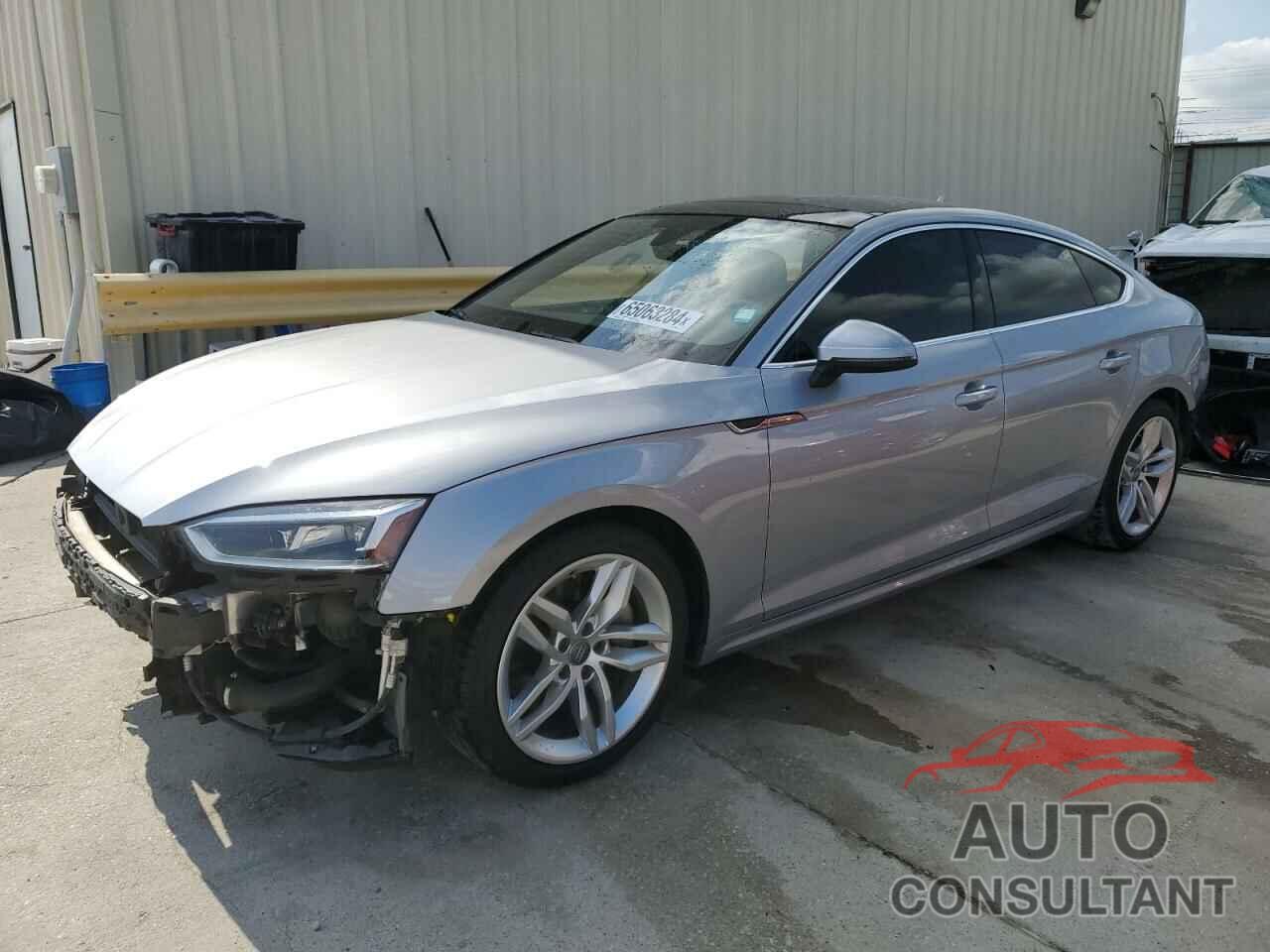 AUDI A5 2019 - WAUBNCF50KA008267