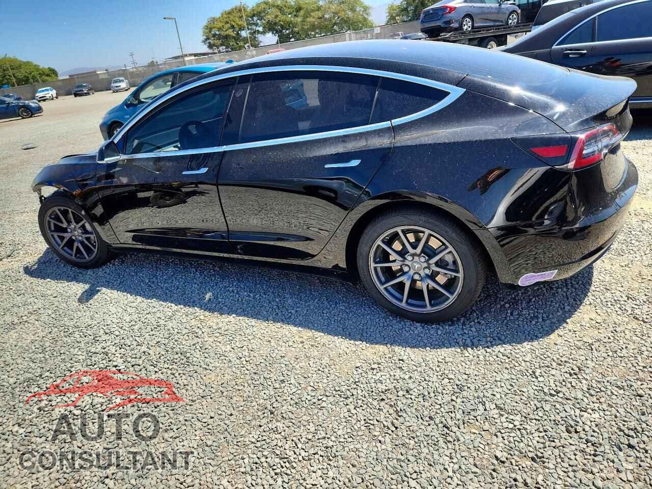 TESLA MODEL 3 2018 - 5YJ3E1EA0JF155253