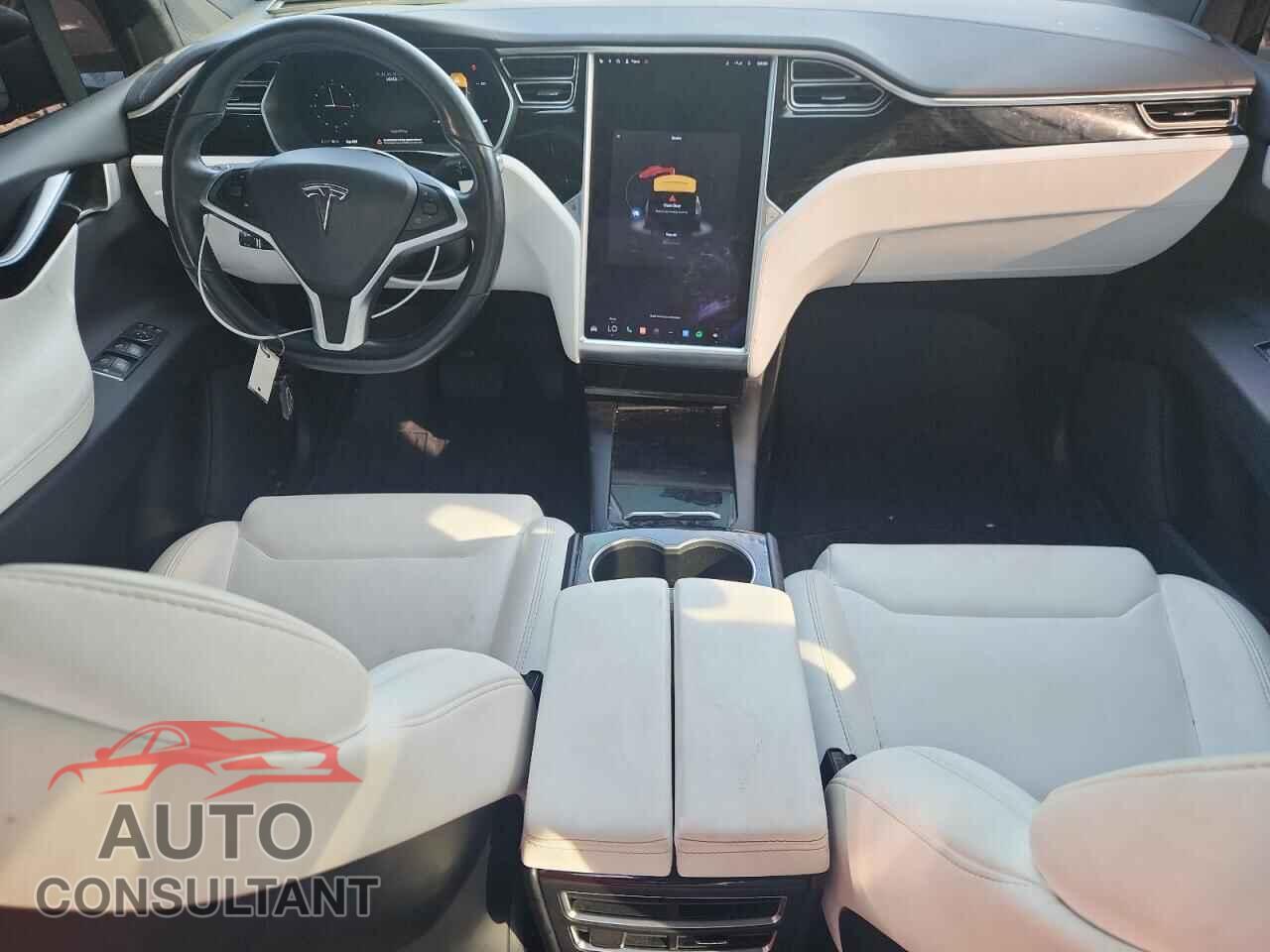 TESLA MODEL X 2017 - 5YJXCBE21HF070096