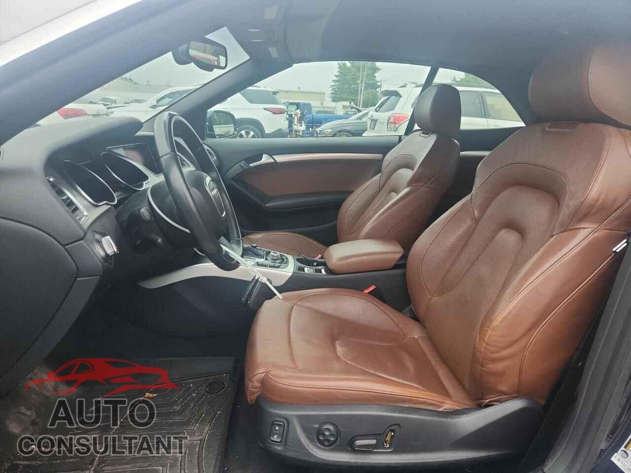 AUDI A5 2012 - WAULFAFH6CN008168