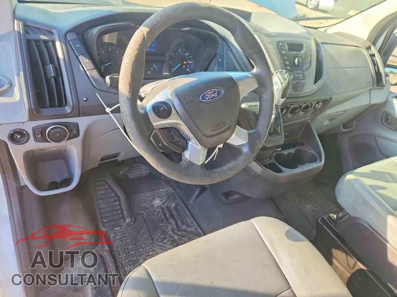 FORD TRANSIT 2015 - 1FTNE1ZM5FKA50232