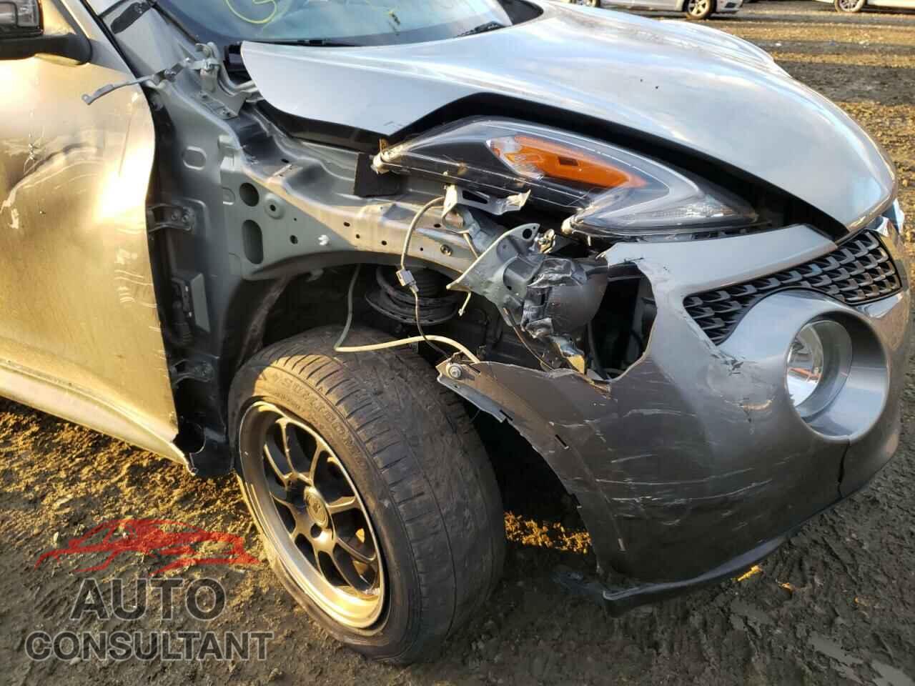 NISSAN JUKE 2017 - JN8AF5MR5HT704332