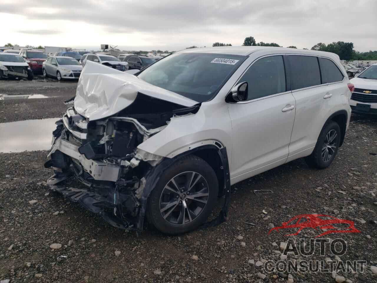 TOYOTA HIGHLANDER 2018 - 5TDBZRFH2JS899071